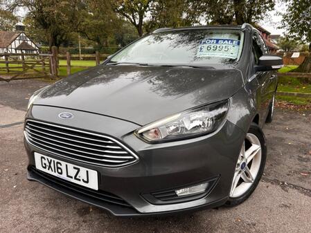 FORD FOCUS 1.0 T EcoBoost Zetec